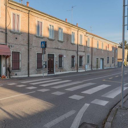 La Dolce Vita Ferrara Exteriör bild