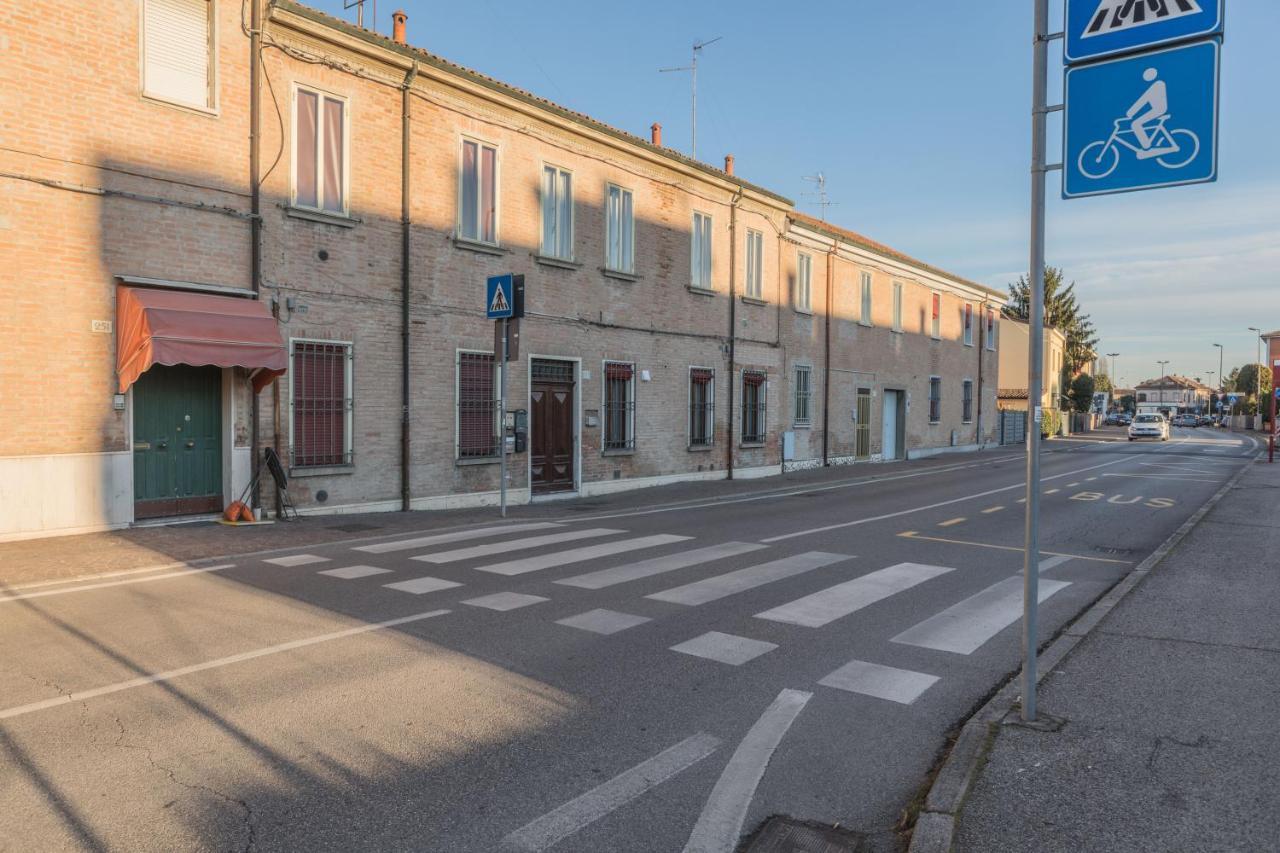 La Dolce Vita Ferrara Exteriör bild